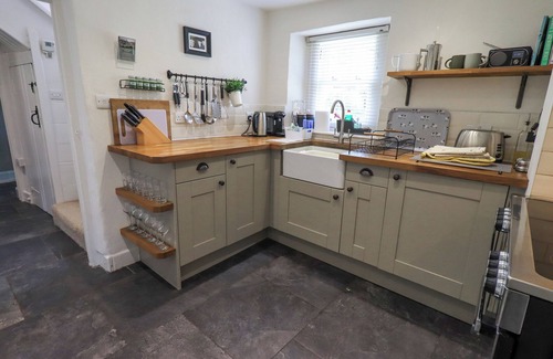 Rosthwaite Cottage | YEW TREE COTTAGE BORROWDALE, pet friendly in Rosthwaite