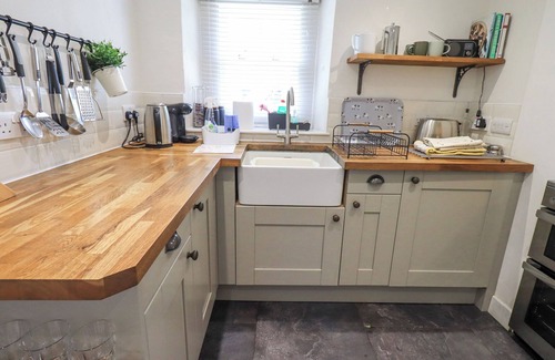 Rosthwaite Cottage | YEW TREE COTTAGE BORROWDALE, pet friendly in Rosthwaite