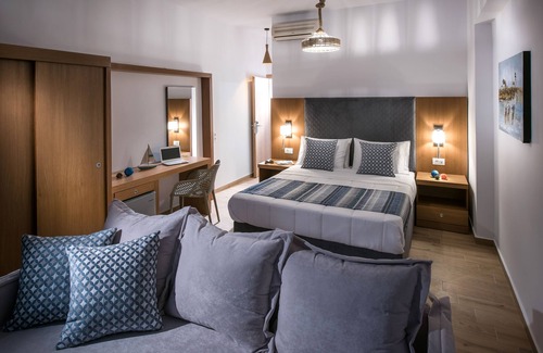 Malevizi Hotel | Yianna Caravel Suites "by Checkin" adults only