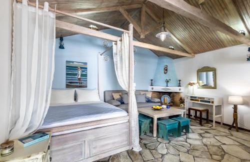 Skopelos Apartment | Yianna Cottage Studios