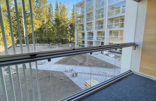 Espoo Apartment | Yksiö metron ja meren välissä