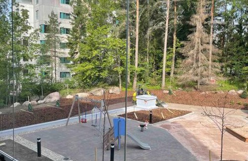 Espoo Apartment | Yksiö metron ja meren välissä