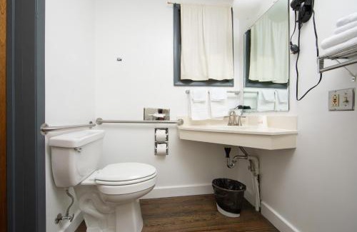 Red Lodge Hotel | Yodeler Motel