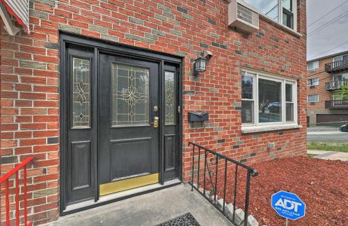 Getty Square Apartment | Yonkers Apt with Balcony Walk to Train Station!