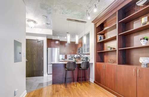 Yorkville Apartment | Yorkville's Junior - One Bedroom Aparthotel, Sleeps 2