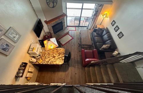Yosemite National Park Apartment | Yosemite Condominium Loft unit -B202
