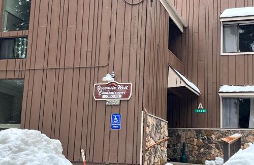 Yosemite National Park Apartment | Yosemite Condominium Loft unit -B202