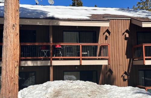 Yosemite National Park Apartment | Yosemite Condominium Loft unit -B202