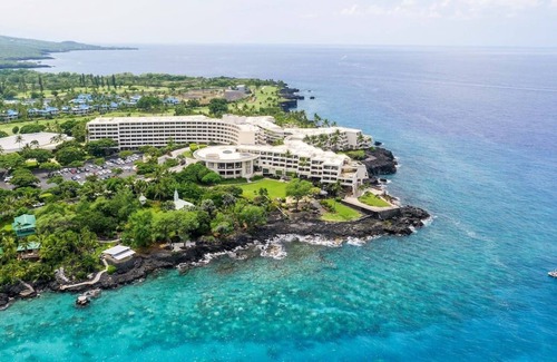 Keauhou House | You Found It! Kailua-Kona Getaway! 3 Modern Units, 4 Min. Walk to Haleo Luau!