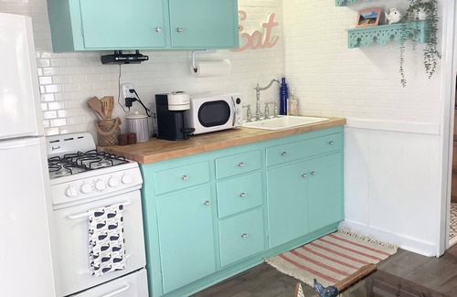 Barnstable County Cottage | You, Me & the Sea - 4 Minute Walk to the Beach!