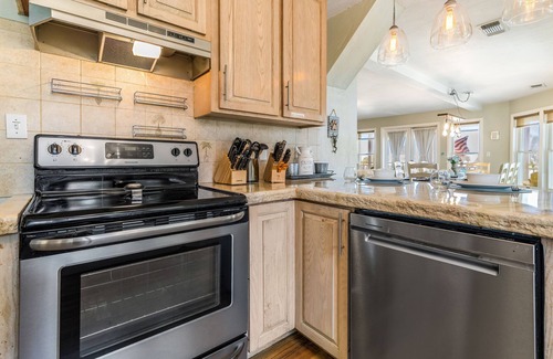 St. George Island House | You will LOVE Sea Breeze! BOOK NOW! Great views and pool! 4 bedroom, sleeps 10