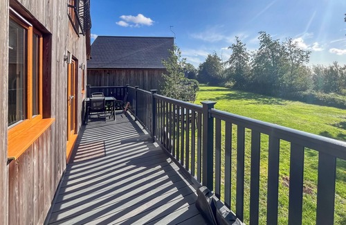 Brigg Cottage | You’ll love the generous space, perfect for large groups.