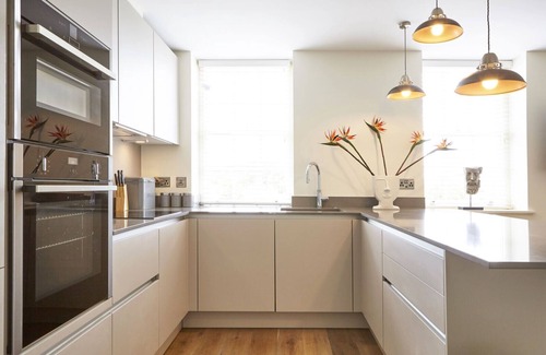 Bristol Villa | Your Apartment | Bristol Redcliffe Parade - No.3