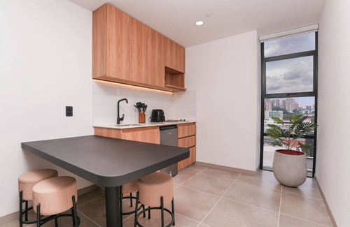 San Diego Apartment | Your El Poblado Hub - 2BR + Jacuzzi & Work Area