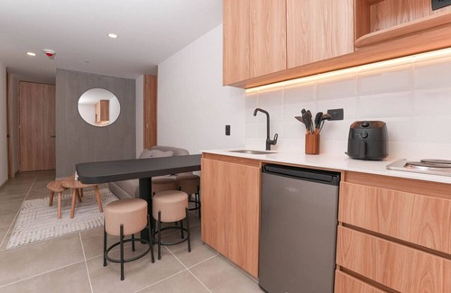 San Diego Apartment | Your El Poblado Hub - 2BR + Jacuzzi & Work Area