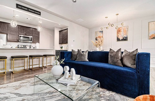 Church Street House | Your Family Vacation Destination W/2 Car Garage- Sleeps 7 Near Airport!