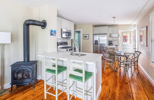 Provincetown Condo | Your Getaway in the West End - Sleeps 4!