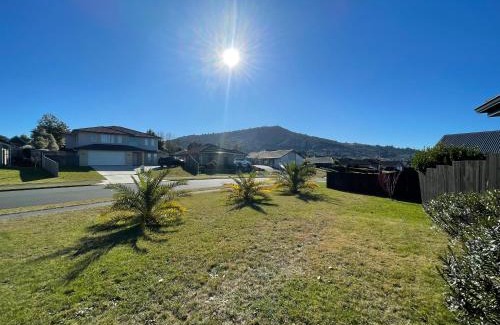 Pukehangi House | Your Happy place-Quiet area & Spa pool