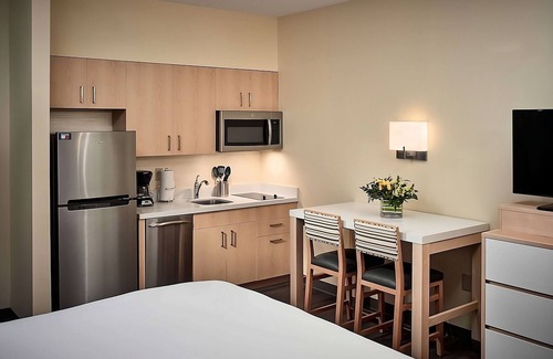 Gwinnett Place Hotel | Your Home Away From Home! 4 Family-Friendly units w/Kitchen. Free Parking