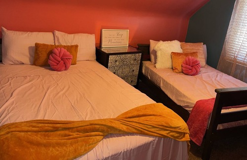 Berwyn House | ….Your 🏡 home away from home 🏡 where your 🐶 is always welcome