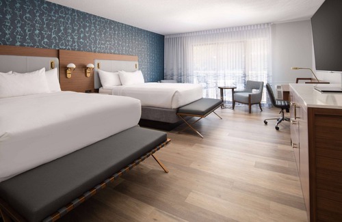 Port Angeles Hotel | Your Home Far Away From Home! Outdoor Pool, FREE Parking, Pets Allowed!