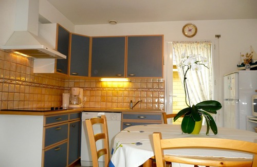 Baden House | Your house loan of the sea. Beautiful decoration.