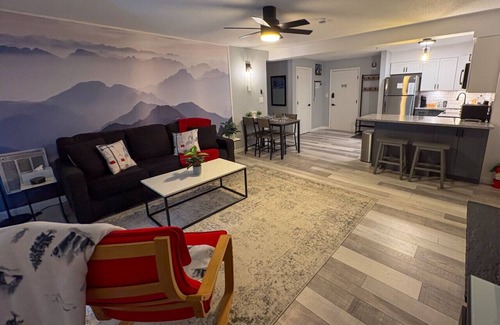 Killington Condo | YOUR KILLINGTON BASECAMP 3A4: Free shuttle w/Pool & Hot tub