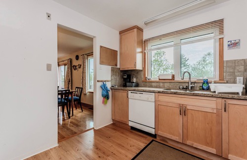 South Bruce Peninsula Cottage | Your Lakeside Retreat in Howdenvale