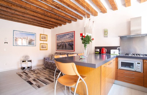 Cannaregio Apartment | Your Luxury Loft in Heart of Venice!Great discount during Autumn/Winter season!