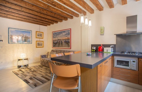 Cannaregio Apartment | Your Luxury Loft in Heart of Venice!Great discount during Autumn/Winter season!