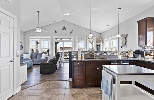 North Topsail Beach House | Your Oasis with Views, Decks, & Beach Access!
