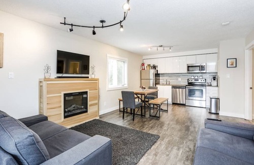 Collingwood Condo | Your Perfect Get Away Retreat Awaits You