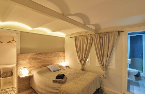 El Camp de l'Arpa del Clot Apartment | Your perfect getaway in Barcelona next to Sagrada Familia!