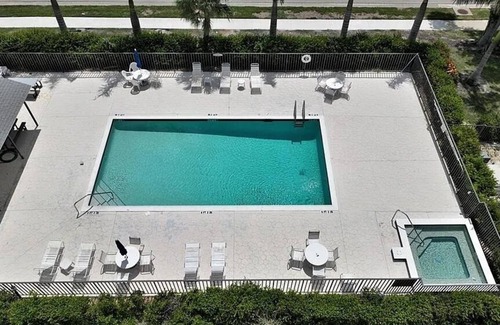 Iona Condo | Your Perfect Golf Retreat Awaits!