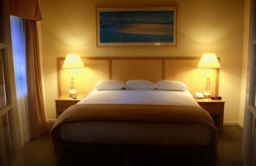 Avila Beach Resort | Your Relaxing Getaway Awaits! 3 Comfortable Units, Full Kitchen, Pool