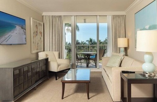 Marco Island Resort | Your Slice of Paradise at Marco Beach Ocean Resort