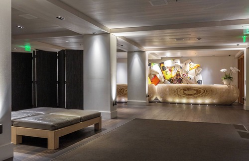 Waikiki Hotel | Your Slice of Paradise! Partial Ocean View, Outdoor Swimming Pool!