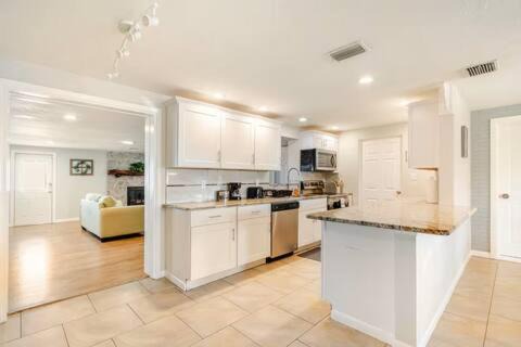 Sarasota Springs House | Your Sunny Sarasota Retreat 2