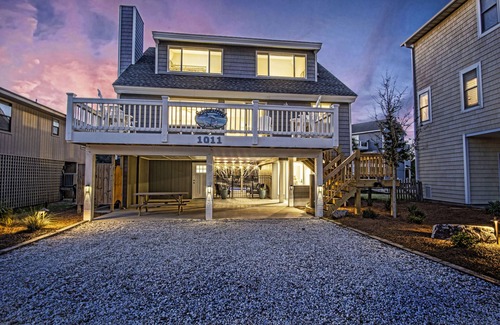 Surf City House | Your Ultimate Retreat – Steps from Beach with PVT Heated Pool, Slide & Hot Tub!