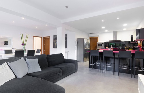 Can Picafort Ski Chalet | YourHouse Cardinal