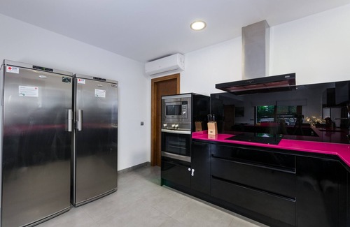 Can Picafort Ski Chalet | YourHouse Cardinal