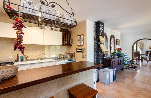 Betlem de Marina Villa | YourHouse Casa Luisa
