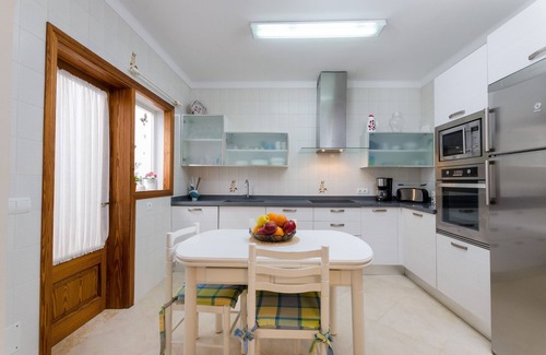 Can Picafort Ski Chalet | YourHouse Casa Rafael, spacious vacation house with big terrace