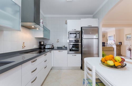 Can Picafort Ski Chalet | YourHouse Casa Rafael, spacious vacation house with big terrace