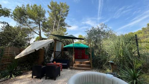 La Roque-sur-Pernes Other | Yourte Shangrila - La Roque sur Pernes