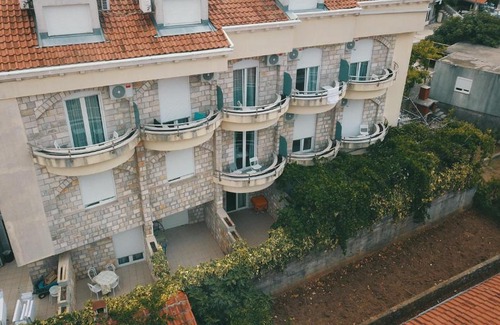 Neum Hotel | Youth Hotel Lav