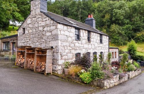 Rhyd-y-foel House | Yr Allt