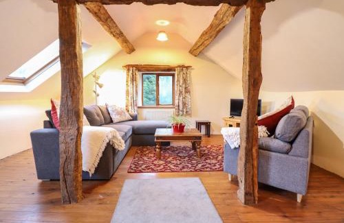 Oswestry House | Yr Hen Felin