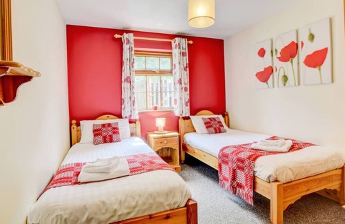 Felinfach House | Yr Onwydden in the beautiful Lampeter