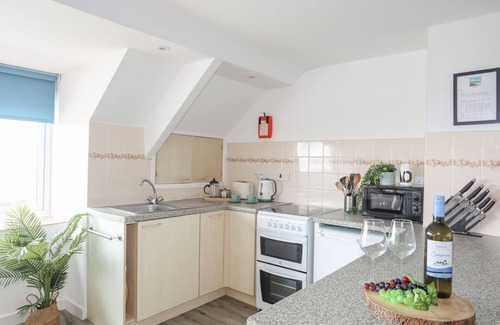 Llanengan Cottage | YSGO - 6 TY'N DON, family friendly, with a garden in Abersoch